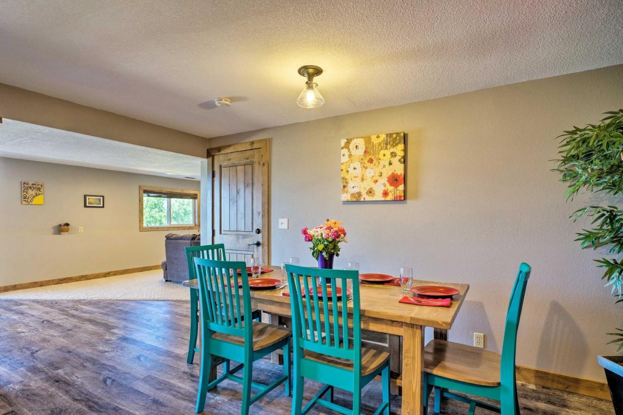 Bright, Renovated With Views Of Pikes Peak Apartment Colorado Springs